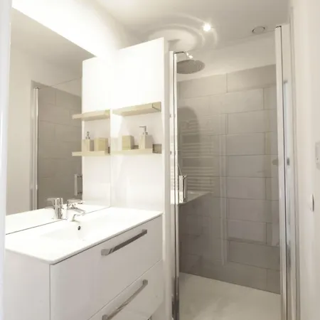 Appartamento 4 Swimming Pool Summer Parking & Superb View!